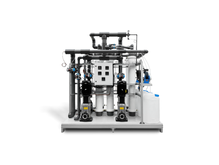 2023 TRATAMENTO DE ÁGUA ULTRAFILTRAÇÃO UF6-360-670_FRONTAL
